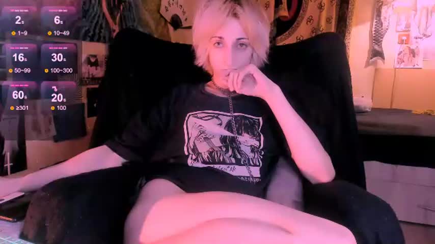 nyx_white 📧 live webcam