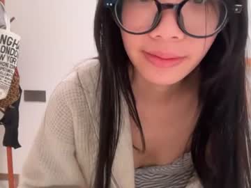 poppyluvuuu 💁 live nude chat