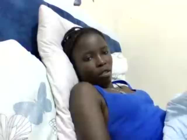 pretty_petite_ebony live