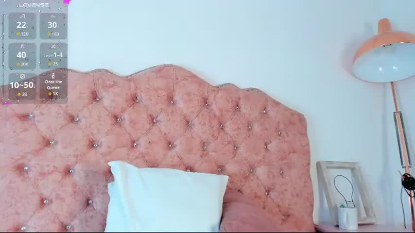 priscilacooper 🏜 live webcam