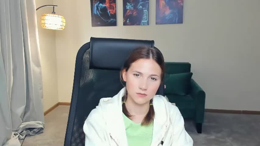 raejuelfs 🌎 chatroom