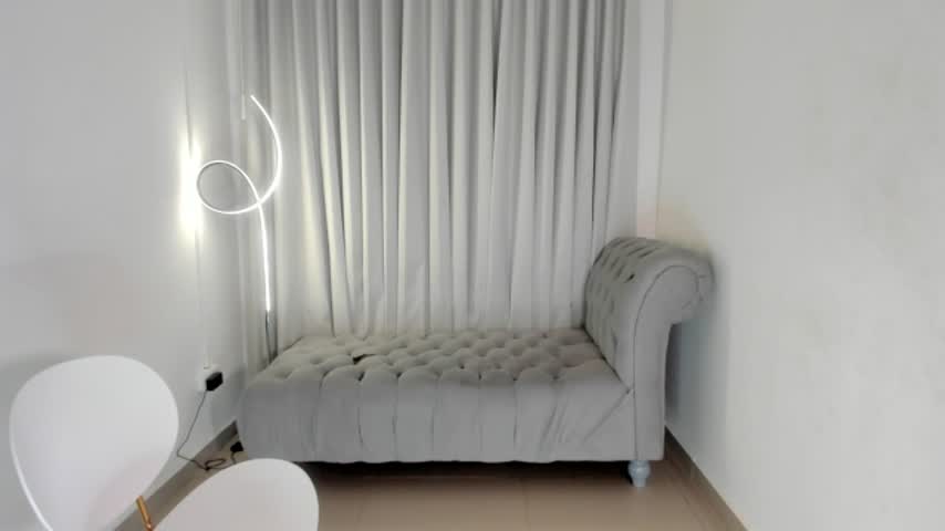 saphira_tonquer 😉 live naked cam