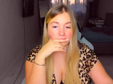 sarahmils 👗 free live chat