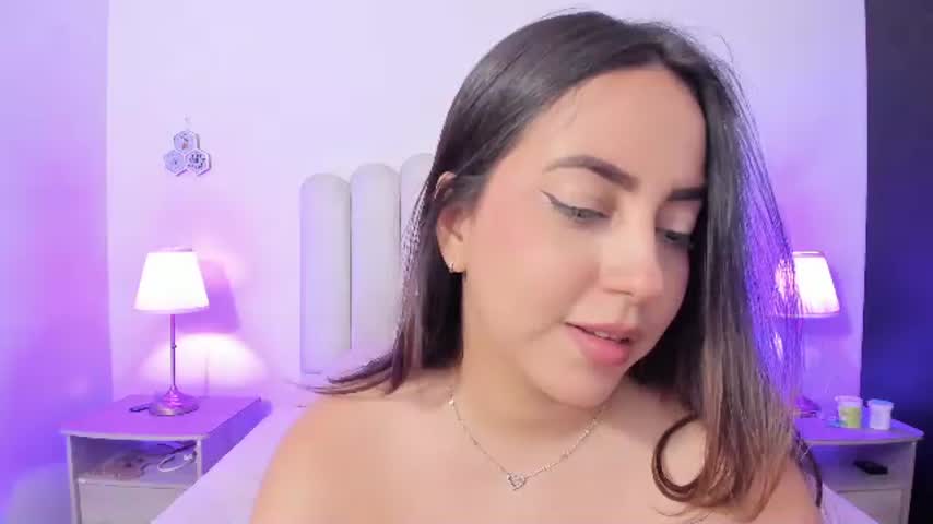 sofiebunnie 🐴 adult webcam chat