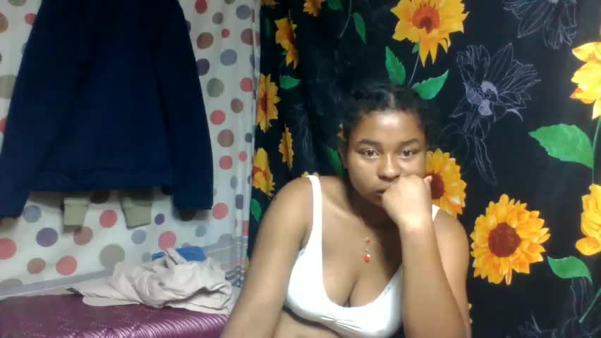 soniphaniee 🗃 online chat