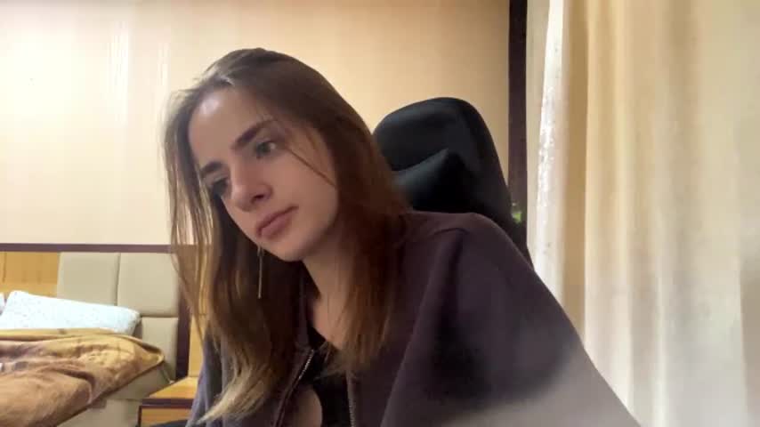 suzannetigerino 🉐 naked cam