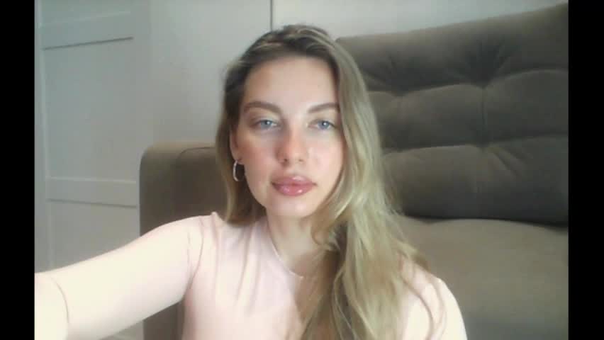 syrami 🦒 free naked webcam