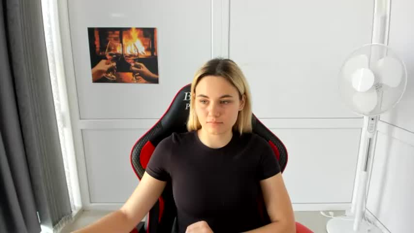 tayla_shy 🗡 live cam