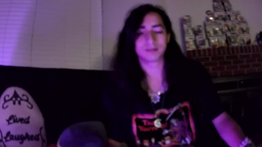 tess_oro 😒 free naked cam