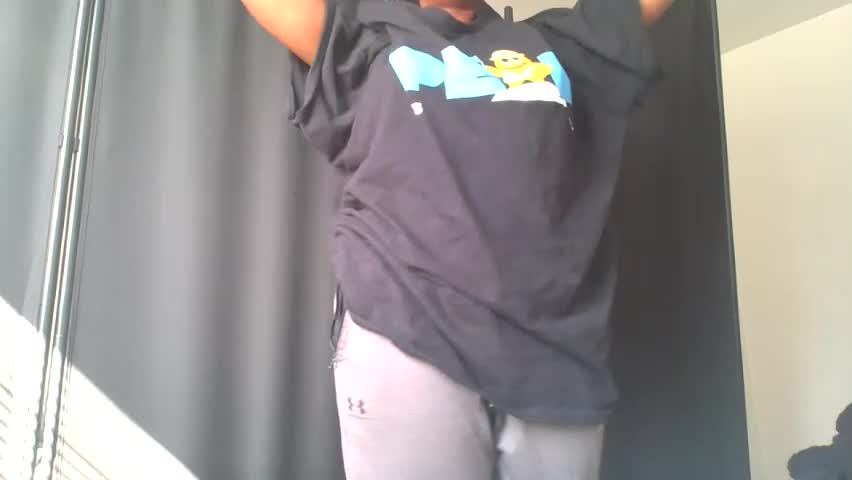 themuffin21 🍅 naked cam