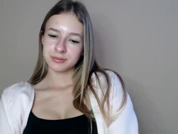 tiarasmile 💼 live naked cam