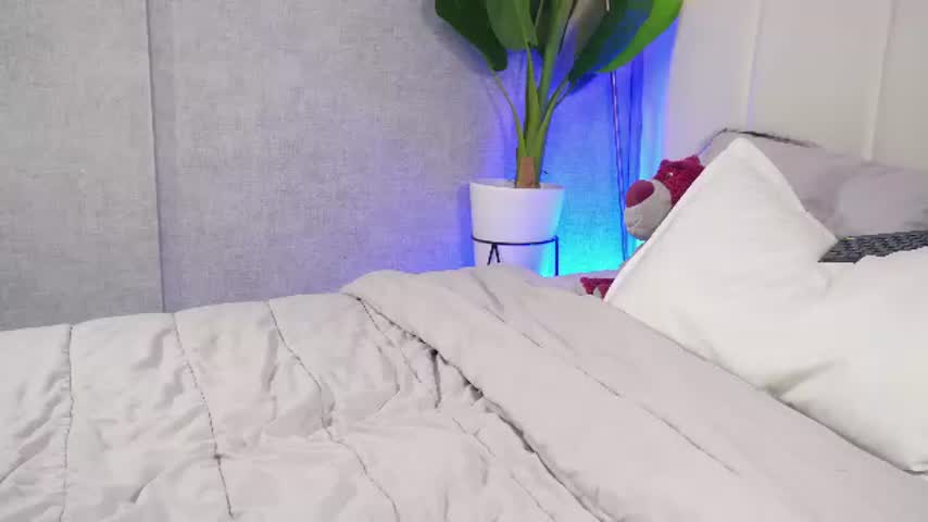 timmyshy 🕤 free live cam