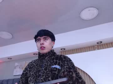 tommy_claks 🦊 live cam