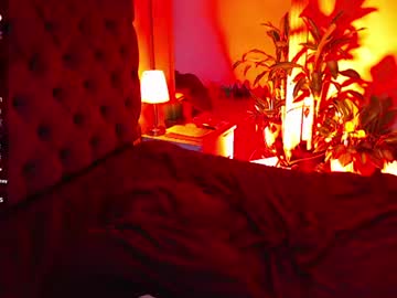 victoria_monteroo 🦕 webcam