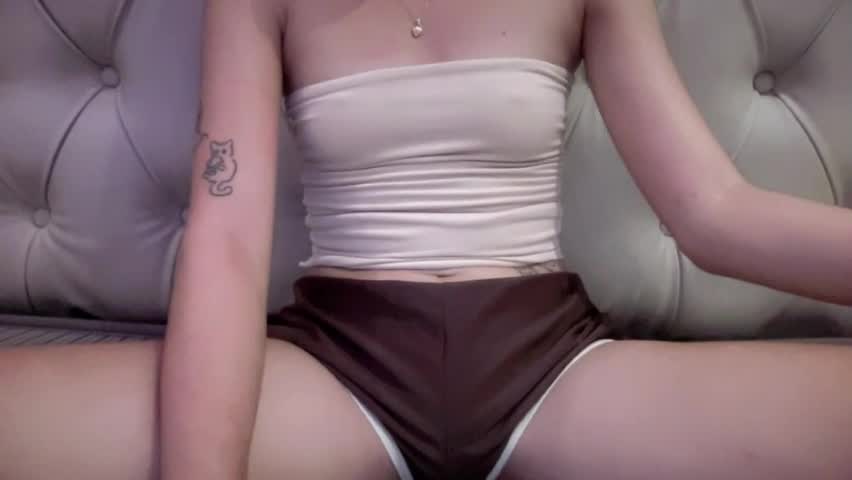 yourgirlmaddie 🕝 online naked cam