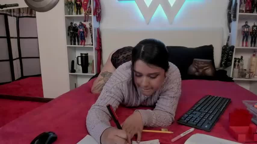 zoe_hero_ 🛌 live webcam
